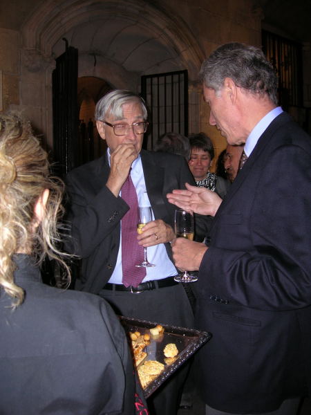 Patio dels Taronjers del Palacio de la Generalitat, justo despu?s de la entrega del Premio a Wilson. 13.11.07