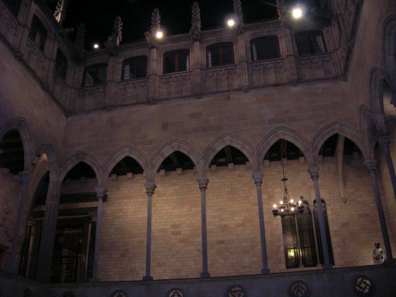 Patio dels Taronjers del Palacio de la Generalitat, justo despu?s de la entrega del Premio a Wilson. 13.11.07