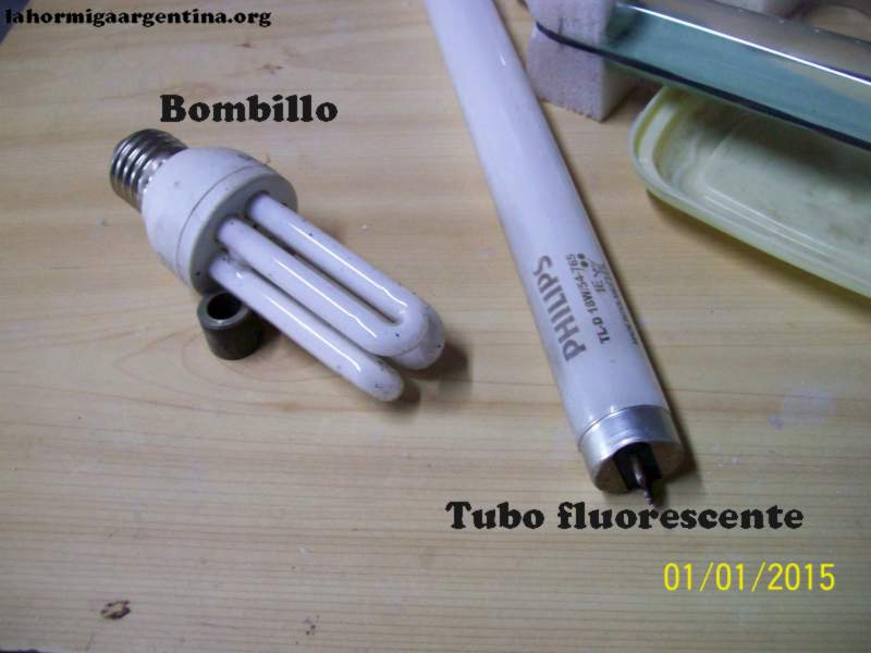 Bombillo y tubo