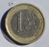 Macho de Leptanilla junto a un euro